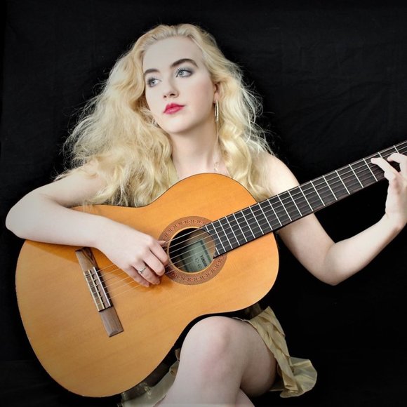 Meet your Posher, Madelyn Kaye! - Picture 6 of 11